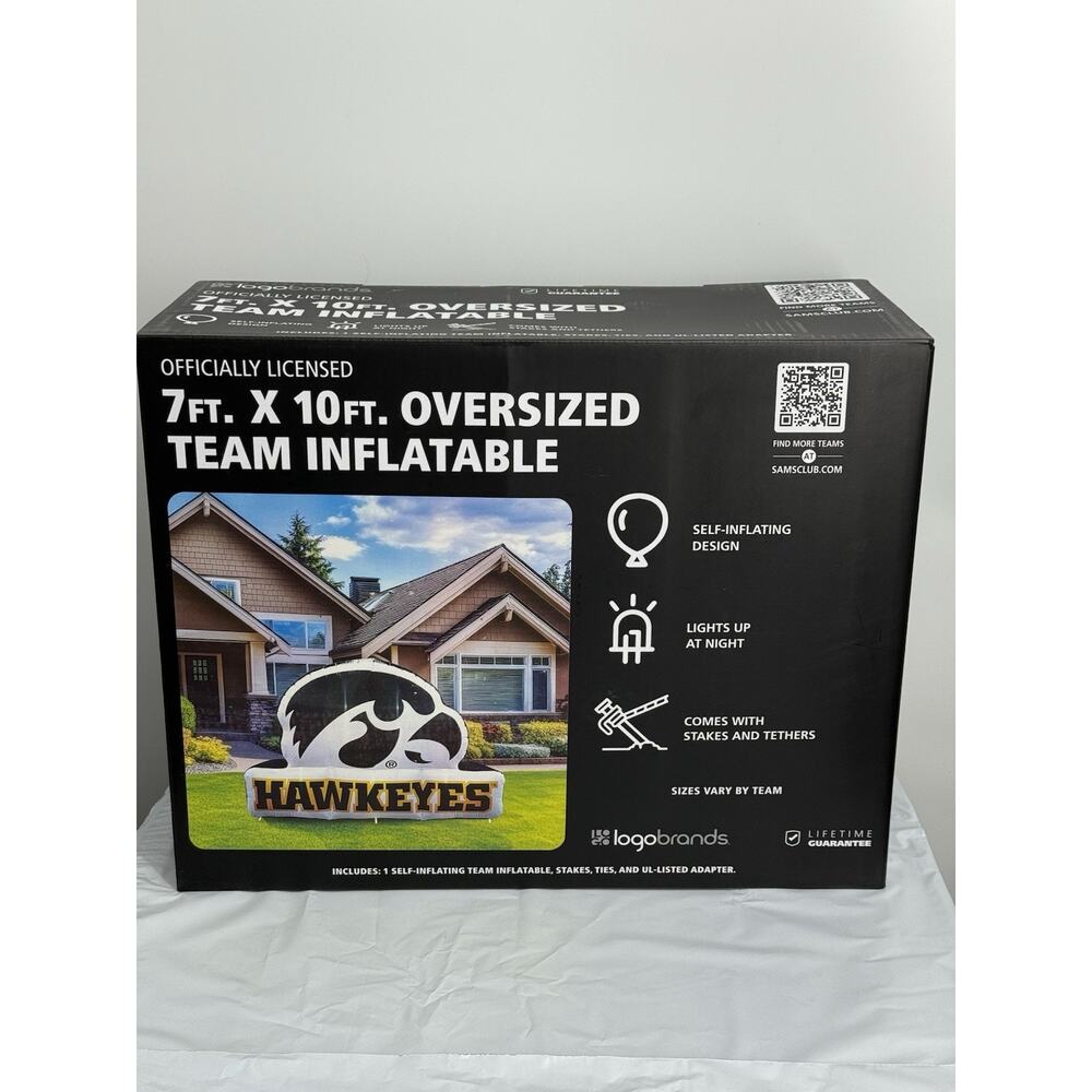 IOWA HAWKEYES PRELIT 7'x10' OVERSIZED TEAM INFLATABLE